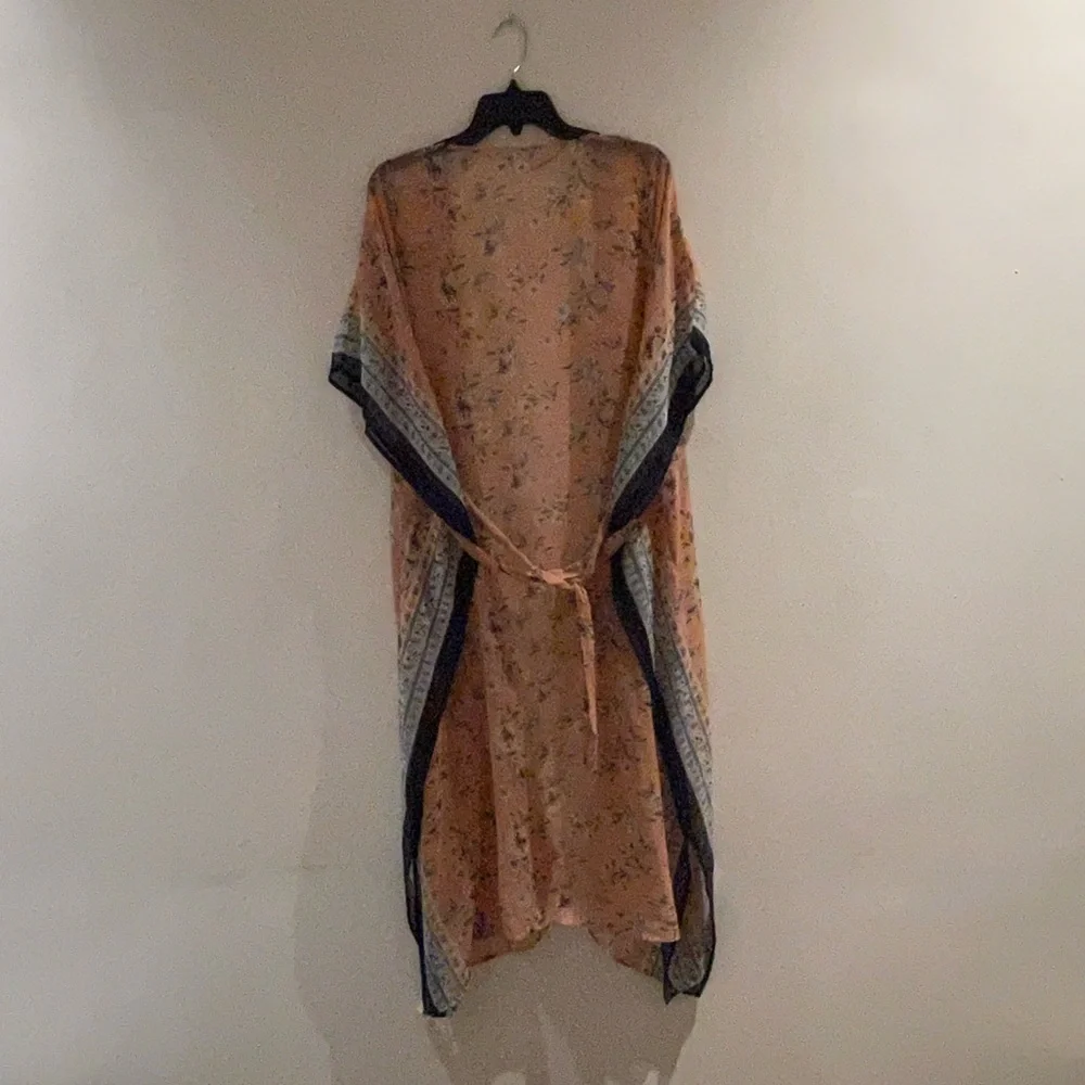 Lucky Brand Floral Border Tie Kimono - Picture 4 of 8